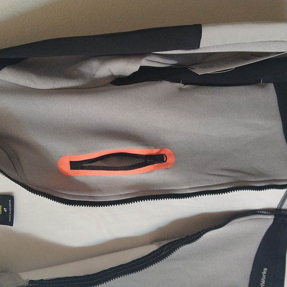 Jacket - Picture 8 of 9